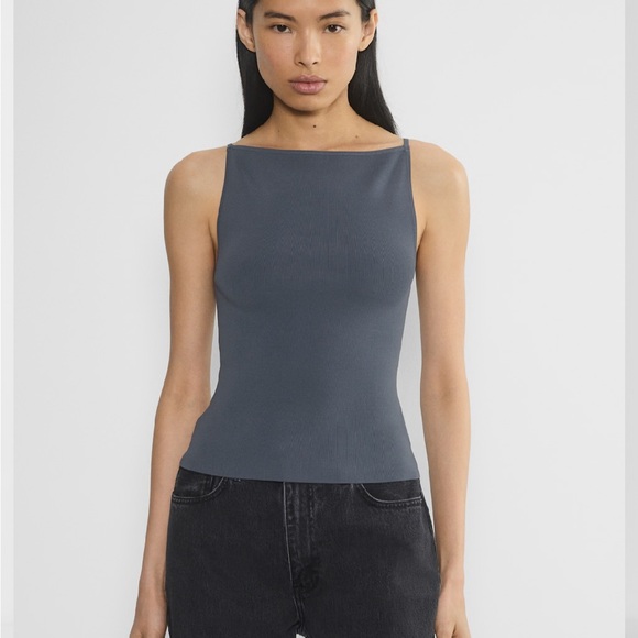 Aritzia Tops - Aritzia reputation top